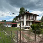 падалото Vila