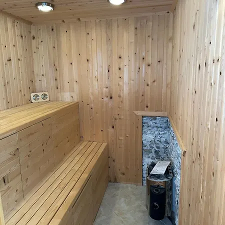 Луксозна вила падалото *