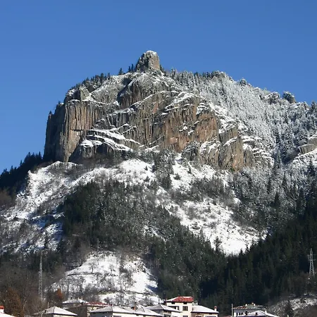 дара Σμόλιαν